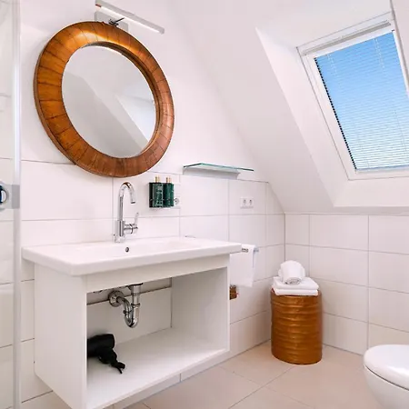 Schuppen Deluxe 04 شقة غريتسيل