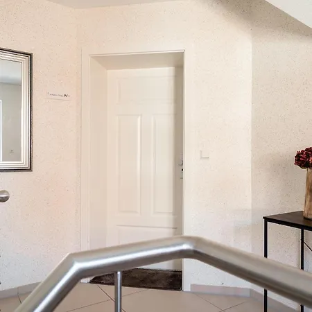 شقة Schuppen Deluxe 04