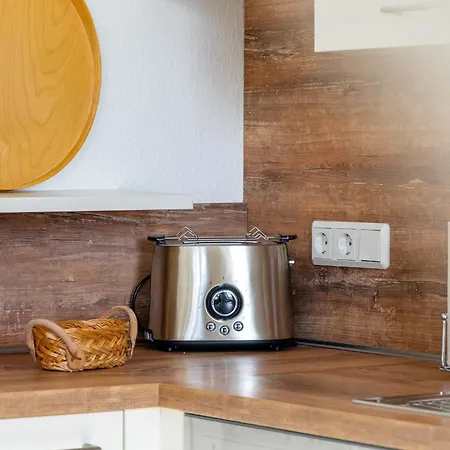 Schuppen Deluxe 04 * غريتسيل